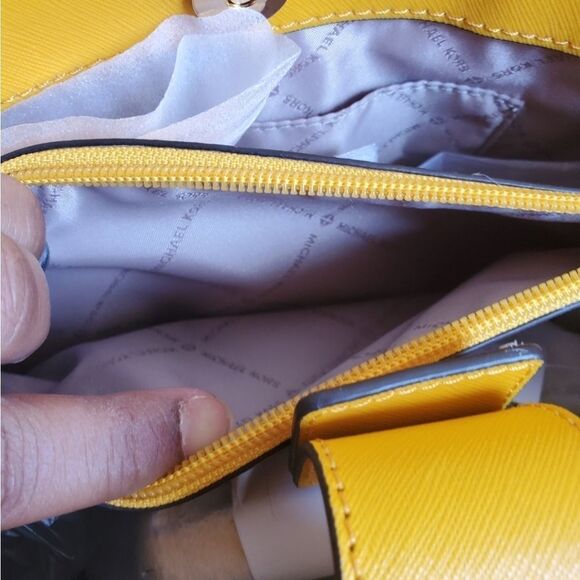 Michael Kors MD Tote Jasmine Yellow - Picture 8 of 8